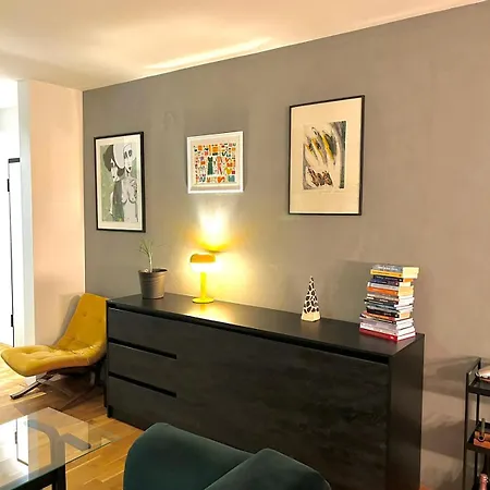 Luxury Artistic With Private Underground Garage Διαμέρισμα *